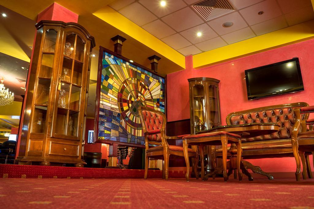 Casino Motel Senator เกฟเกลียา ภายนอก รูปภาพ