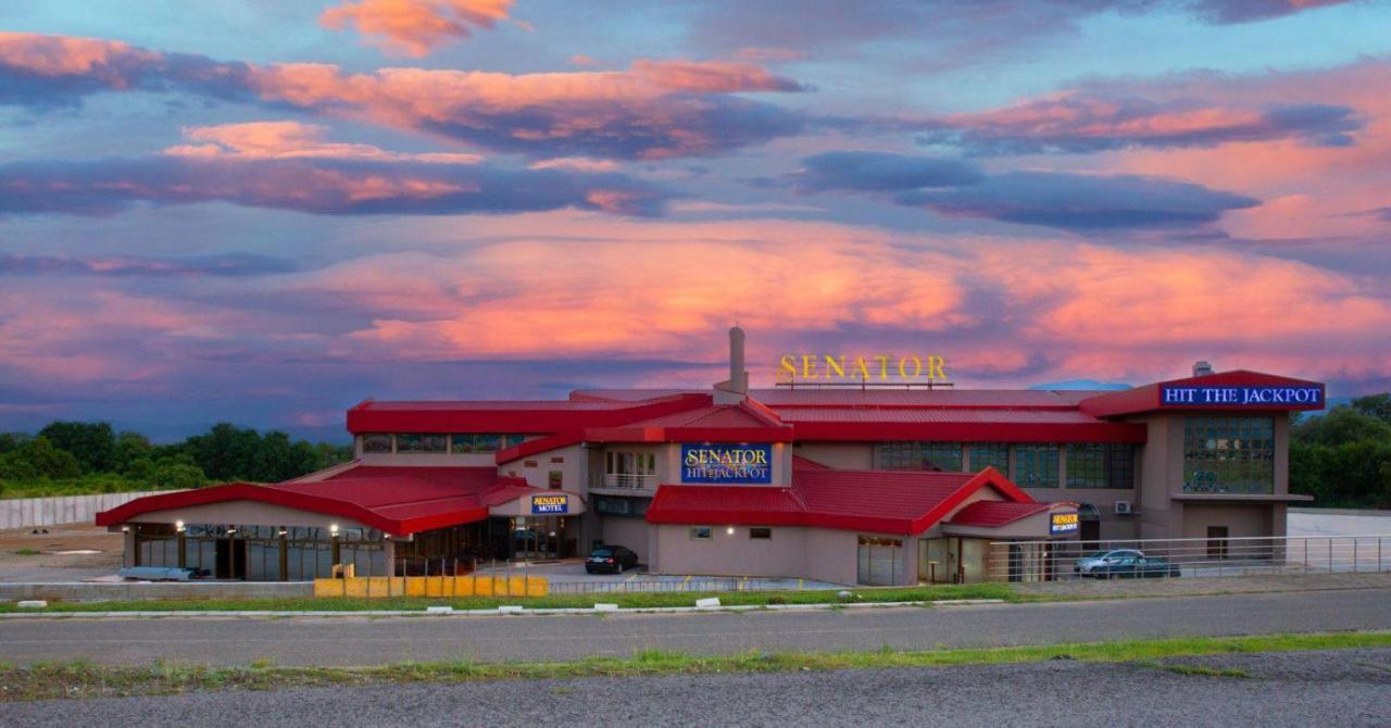 Casino Motel Senator เกฟเกลียา ภายนอก รูปภาพ